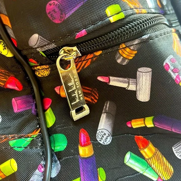 Nicole Miller RARE Travel Bag - Includes Wheels on bottom/ Handle: Easy Travel - Picture 12 of 13